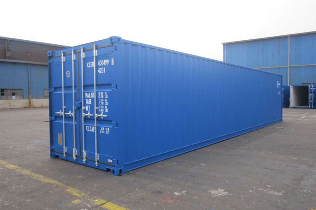 Container 40 feet chứa hàng vận chuyển